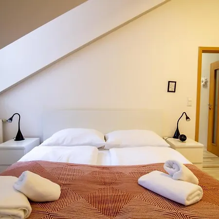 Soukenicka Apartcomplex 2 Praag