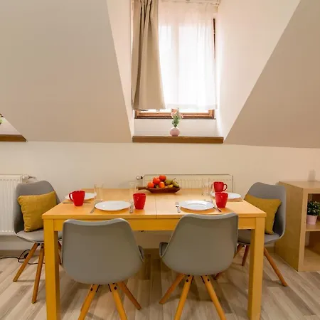 Soukenicka Apartcomplex 2 شقة فندقية *